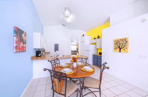 Solana House | Upstay: Family Resort Home w Pool, BBQ & Game Room