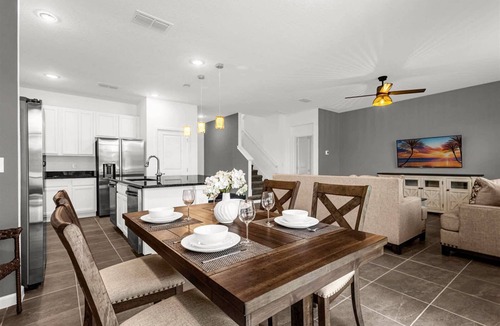 Kissimmee House | Upstay: Ultimate Orlando Retreat w Pool & Hot Tub