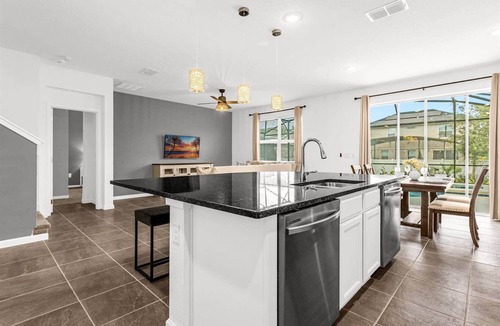 Kissimmee House | Upstay: Ultimate Orlando Retreat w Pool & Hot Tub