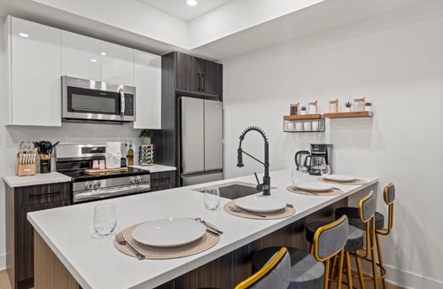 Mantua Apartment | Urban 1BR Apartment Near Center City & University City