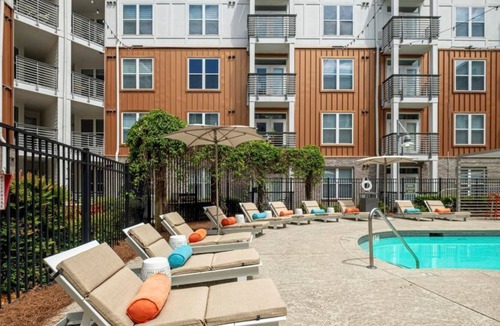 Atlantic Station Area Apartment | Urban Candy - Staycation with all the perks