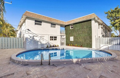 Poinciana Park Apartment | Urban Escape: Beachy 1BR in the heart of Fort Lauderdale