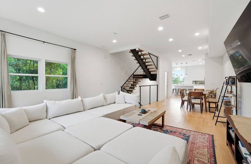 San Marco House | Urban Luxe Modern Downtown Villa