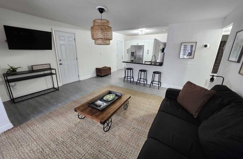 Coral Terrace Apartment | Urban Oasis 2BR Apartment in Miami - Near Downtown & Beaches