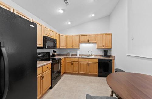 Knoxville House | UrbanRetreat 2BR Garage 15 min to UT MedDtwn