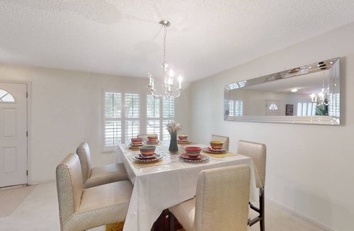 Westside House | 214 m² House ∙ 3 bedrooms ∙ 9 guests