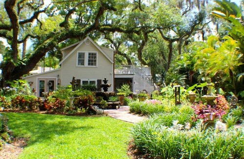 Historic District House | 121 m² House ∙ 1 bedroom ∙ 4 guests