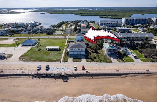 Bethune Beach House | 445 m² House ∙ 4 bedrooms ∙ 10 guests