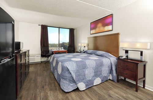 Southern Shops Hotel | USA Economy Lodge