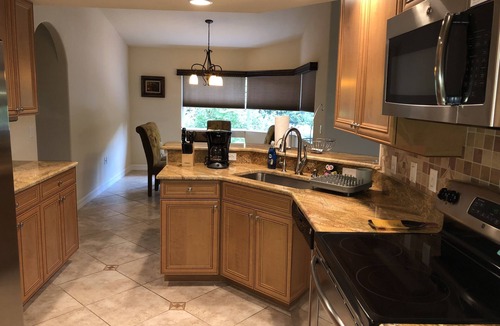 Warm Mineral Springs House | Vacation Cute house walking distance to Warm Mineral Springs