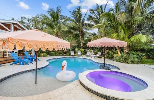 Ellenton House | Vacation House, Poolhot-tuboutdoor Kitchen!
