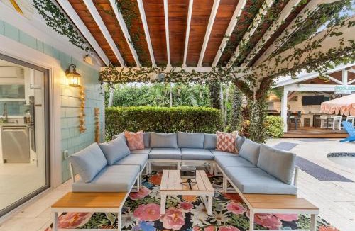 Ellenton House | Vacation House, Poolhot-tuboutdoor Kitchen!