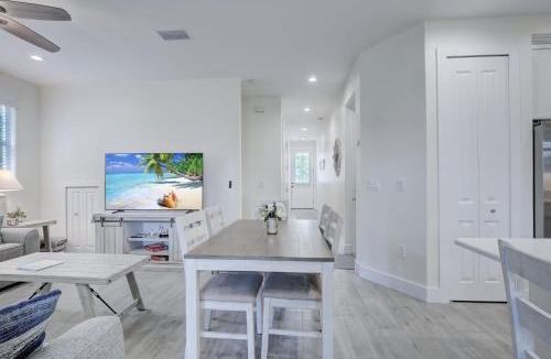 East Naples House | Vacation in the Bayshore Arts District of Naples