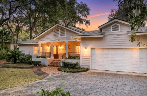Shipyard Plantation House | Vacation Paradise - Private Pool Fire Pit & BBQ