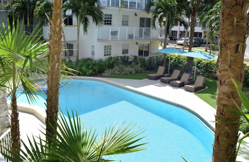 Key Biscayne Apartment | Vacation Starts Here! 2 Convenient Rooms, On-site Pool, Private Beach Access
