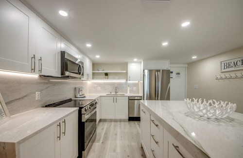 Fort Myers Beach Condo | Vacation Villas #333: Beachfront Condo with Extended Patio!