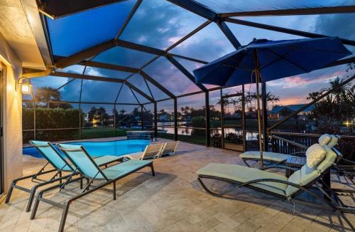Tropic Palms House | VacationSunwind Delray home! Water Front Pool Dock near Beach