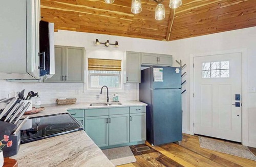 Ranger Cabin | Valley Vista Getaway
