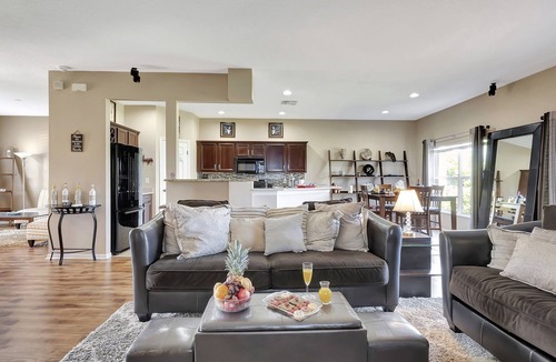 Dover House | Valrico's Hidden Gem: A Stunning 3-Bedroom Oasis Awaits!