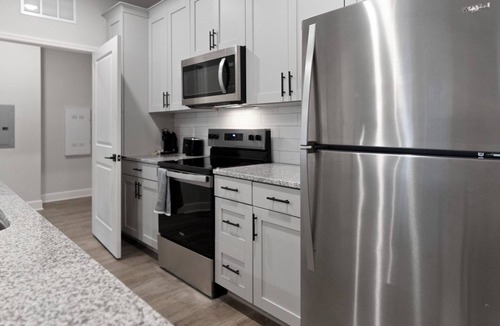 Newberry Apartment | Vanguard 2BD 20 - Two Bedroom Apartment, Sleeps 4