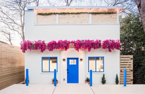 Charlotte House | Venetian and Santorini Wellness Bundle