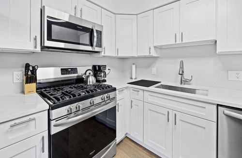 Ventnor City Apartment | Ventnor Gem 1: Apt w/Yard, Near the Boardwalk