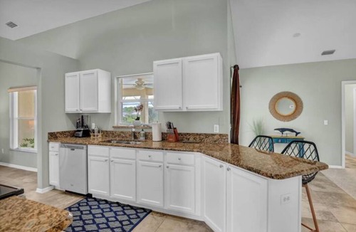 Florida Ridge House | Vero Beach 4/2 Home with Enclosed Heated Saltwater Pool