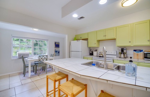 Rock Ridge House | Vero Beach Vacation Rental ~ 3 Mi to the Ocean!