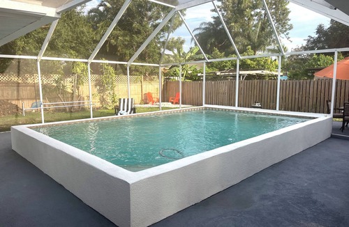 Sarasota Springs Villa | Very bright 3-bedroom pool villa, close to siesta Key beach