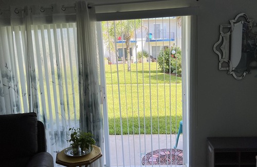Ormond-by-the-Sea Condo | Very comfortable home with pool & ocean view; <1 minute walk to beach!