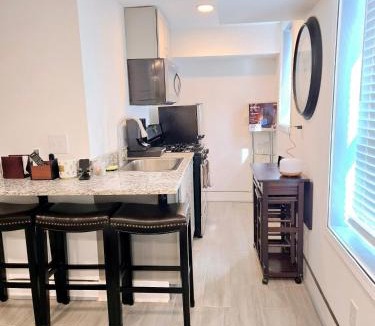 East Side Apartment | Vessel Hotel Studio Suites of Atlanta