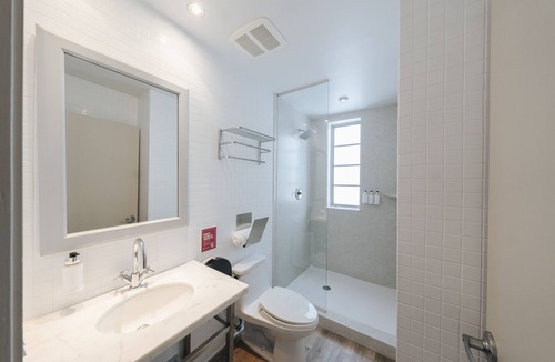 South Beach Hostel | Viajero Miami