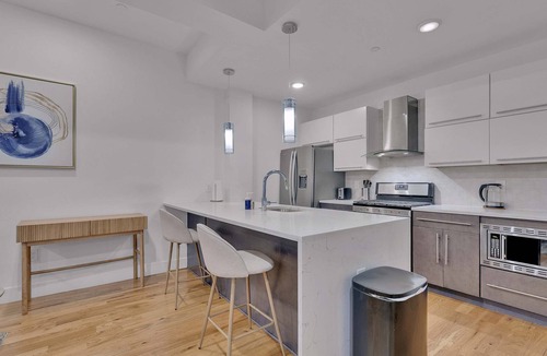 Olde Kensington Apartment | Vibrant 1BD | Sleeps 6 | Northern Liberties