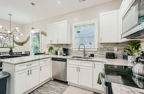 Pittsburgh House | Vibrant Atlanta Getaway | 3 Bedroom Near Downtown