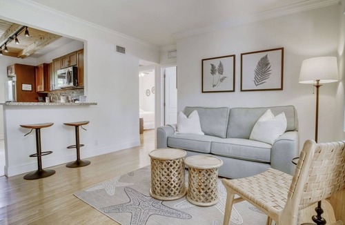 Victoria Park Condo | Victoria Park Oasis w/Pool, BBQ, Garden ~ 51