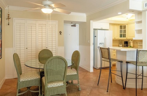 Marco Island Condo | View is a 10. This condo is new and fresh. South Seas Tower 4-1009