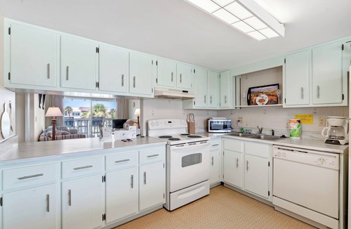 Point East Condo | View the Sea from Chateau by the Sea 31B