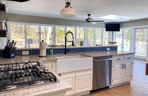 Lake Lure House | ★Views★Golf Cart Included★Behind Resort Gate★Member Areas Included