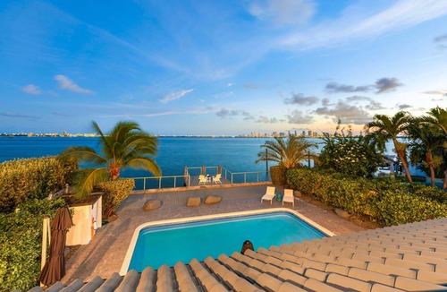 North Bay Village Villa | Villa ∙ 4 bedrooms ∙ 8 guests
