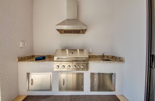Yacht Club Villa | Villa Aesthetic, extravagant villa in yacht club area, south facing