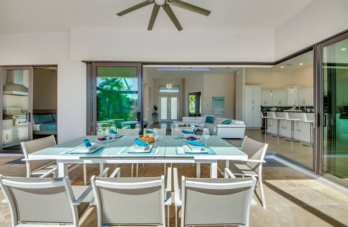 Yacht Club Villa | Villa Aesthetic, extravagant villa in yacht club area, south facing