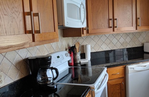Joel Villa | Villa Aurora On-The-Lake, Heated Private Pool, Safe And Quiet Vacation Retreat