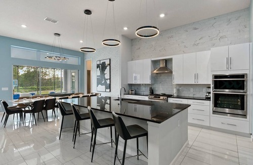 Loughman House | Villa by Villatel | Music Studio, Candy Theme BR, Arcade, Gym, Pool, Near Disney