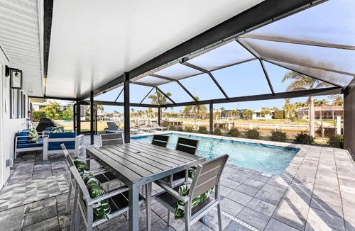Punta Gorda Villa | Villa Capri | Waterfront Retreat with Heated Pool