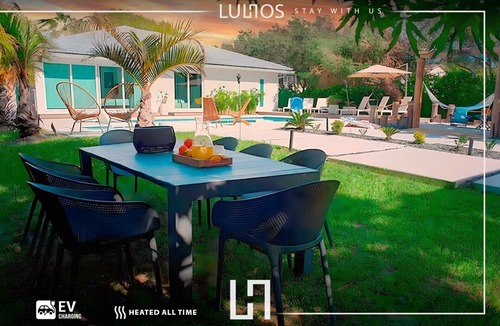 Cutler Bay House | Villa heated-Luxury Oasis: Pool, Cabanas & Court