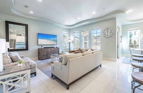 Villa Lago House | Villa Lago 1948 IIG 4BR BA