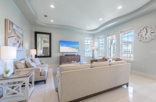 Villa Lago House | Villa Lago 1948 IIG 4BR BA