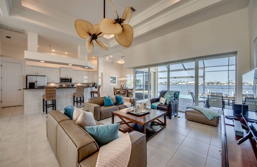 Eight Lakes Villa | Villa Lake View, A Stunning House With A Spectacular View