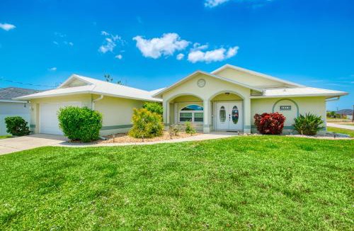 Pelican Villa | VILLA PALM TREE - 2 BEDS - 2 BATHS - 4 GUESTS - POOL - INCL. 10% OFF BOAT RENTAL