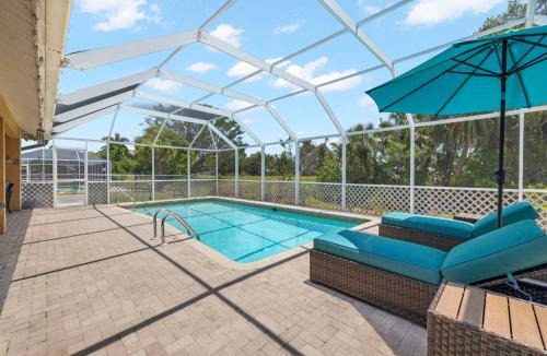 Lochmoor Waterway Estates House | Villa Royal Palms